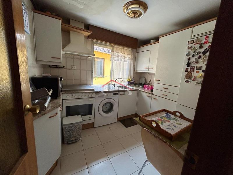 Foto a9c25fb7-b997-4b36-9877-f426af88fc9f. Zweistöckige wohnung mit heizung in Casco Antiguo León