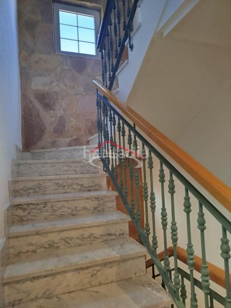 Foto c1844194-9a54-4bbb-8bb2-a214bd73be15. Casa adossada amb calefacció aparcament piscina a Villaquilambre