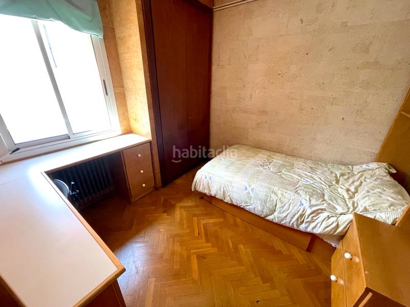 Foto 1b8b64d4-136f-4d2a-8aa1-6bf61d41f0fc. Attique avec chauffage parking dans Guinardó Barcelona