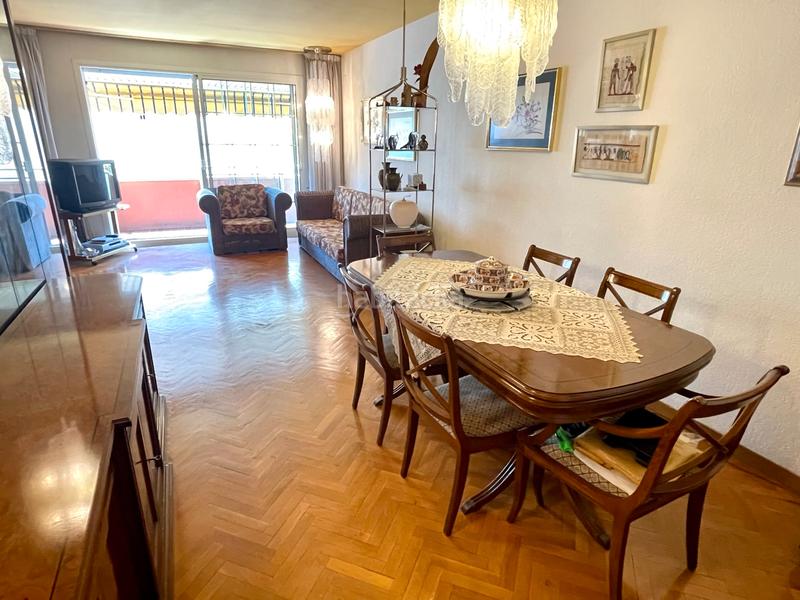 Foto 2a74aca2-d51a-41d0-b785-30a9191574c3. Attique avec chauffage parking dans Guinardó Barcelona