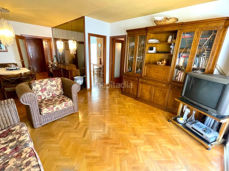 Foto 78cb3440-2782-4793-9c44-d30daf7b5da4. Attique avec chauffage parking dans Guinardó Barcelona