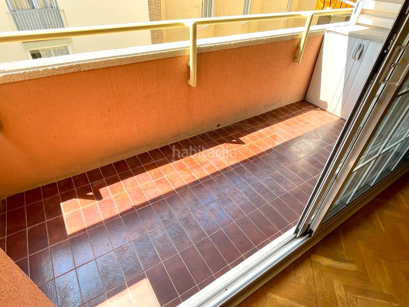 Foto 852fab5f-cb87-49e9-8ce7-aac012593057. Attique avec chauffage parking dans Guinardó Barcelona