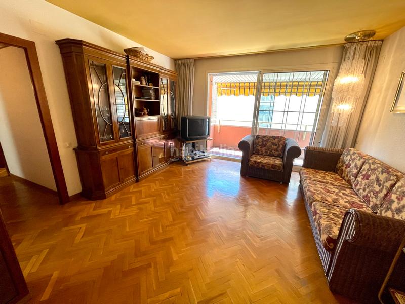 Foto e2cff36b-9285-4a02-a6a9-b4e5c2454476. Attique avec chauffage parking dans Guinardó Barcelona