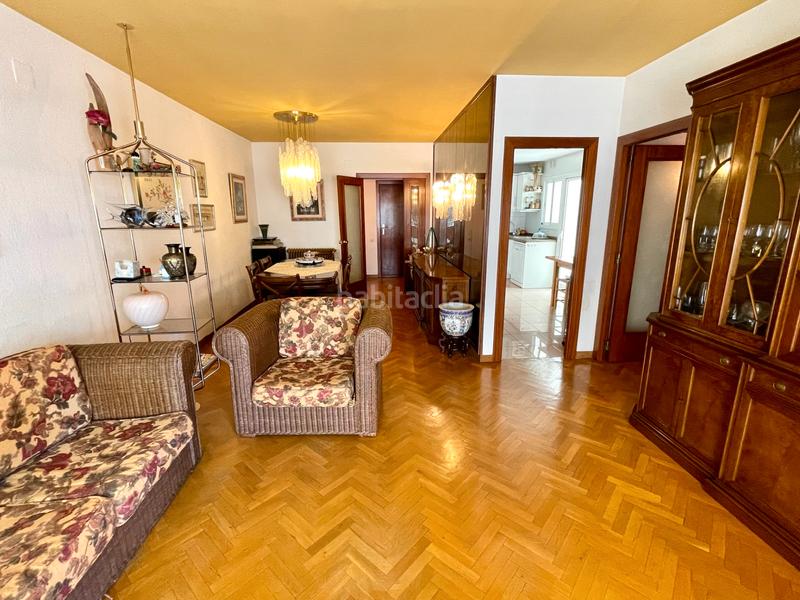 Foto f0691e76-c91e-4e9c-b59b-357b42521b4c. Attique avec chauffage parking dans Guinardó Barcelona