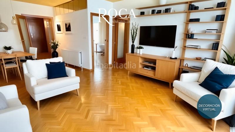 Foto ff4e7ff4-f31f-4f16-89e6-7d8c4eb56b33. Attique avec chauffage parking dans Guinardó Barcelona