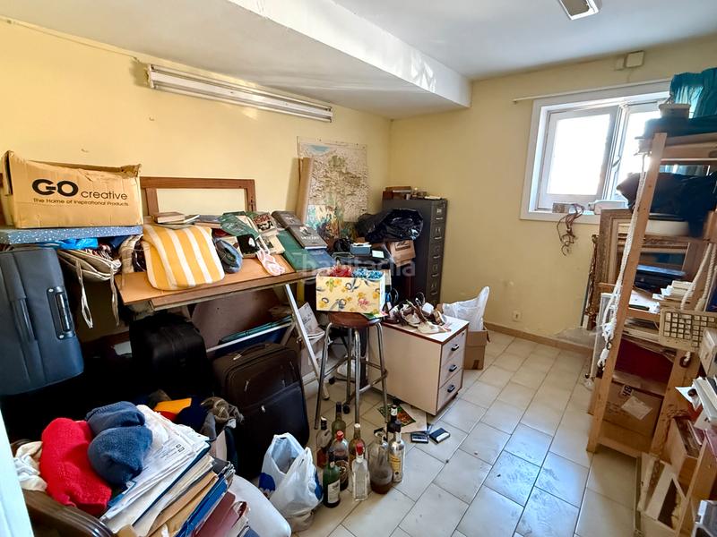 Foto 5a9c1b27-60c4-4d39-a100-7dfb328cbc4b. Casa amb xemeneia calefacció aparcament a La Font d´en Fargues Barcelona