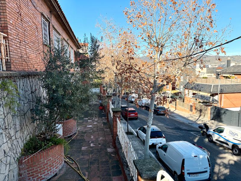 Foto 84dd56d9-b00c-47b0-89e7-5e595807d099. Casa amb xemeneia calefacció aparcament a La Font d´en Fargues Barcelona