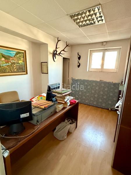 Foto 8fa09e67-6f1b-4961-b9a8-0ca4a10a7237. Casa amb xemeneia calefacció aparcament a La Font d´en Fargues Barcelona