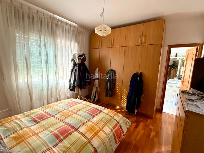 Foto d4e88b2a-2fcb-4e40-9dfe-b34f12d895a6. Casa amb xemeneia calefacció aparcament a La Font d´en Fargues Barcelona