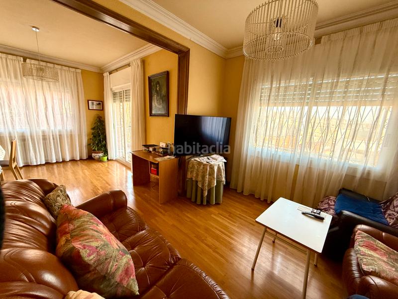 Foto fd9acdfe-c51c-4d00-ab2c-e1f673cb6372. Casa amb xemeneia calefacció aparcament a La Font d´en Fargues Barcelona