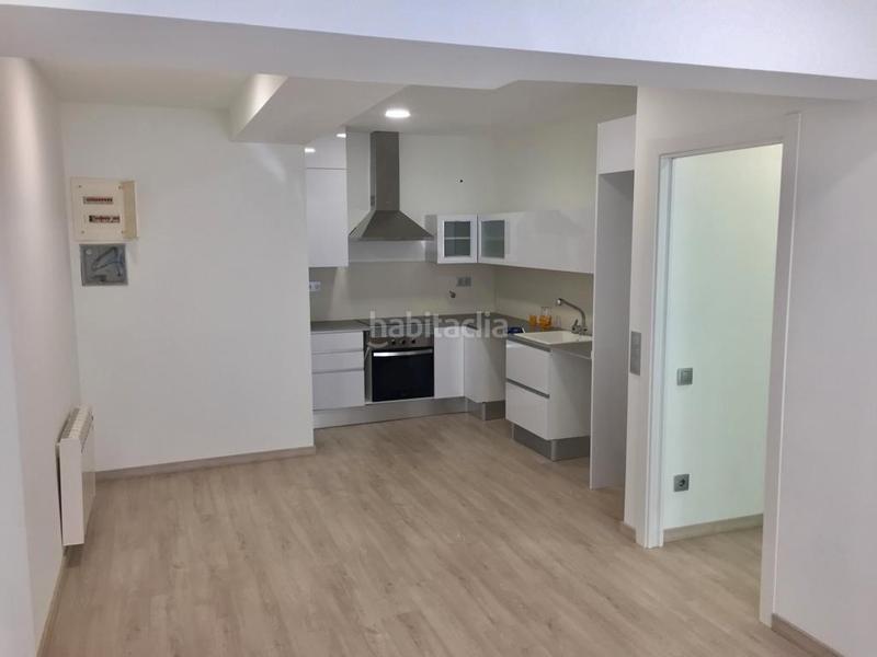 Foto 1fc43284-baaa-4fc0-9ee4-bc82c6207e9b. Piso ¡vivienda en planta baja reformada íntegramente en 2021! ideal como inversión en Barcelona