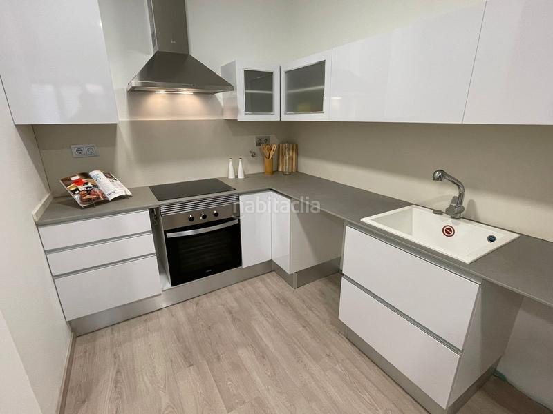 Foto b7dea4b3-8720-4996-be3c-0e6ae9bac28b. Piso ¡vivienda en planta baja reformada íntegramente en 2021! ideal como inversión en Barcelona