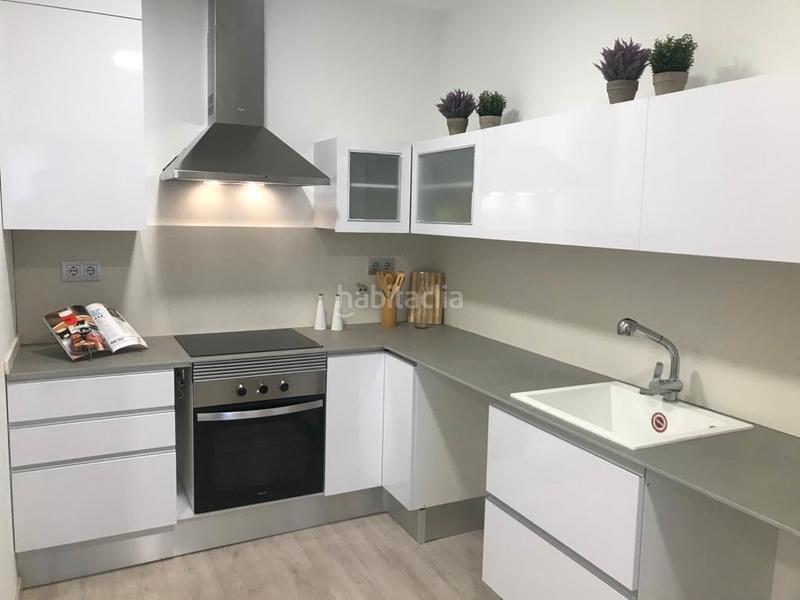 Foto f2d00ff7-2dee-4d86-81b7-a9c55d5cdf04. Piso ¡vivienda en planta baja reformada íntegramente en 2021! ideal como inversión en Barcelona