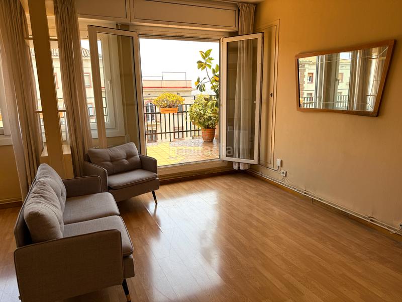 Foto 3743432f-5505-49a9-af6c-f6f10ed5f5ab. Dachwohnung mit heizung in Guinardó Barcelona