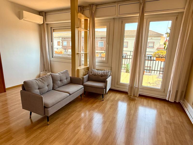 Foto 811dbe41-1510-4a99-8a48-dc01c7133d74. Dachwohnung mit heizung in Guinardó Barcelona