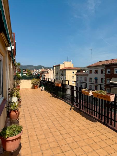 Foto ec2fa5d9-9688-4ca7-b347-0d54da2bdefa. Dachwohnung mit heizung in Guinardó Barcelona