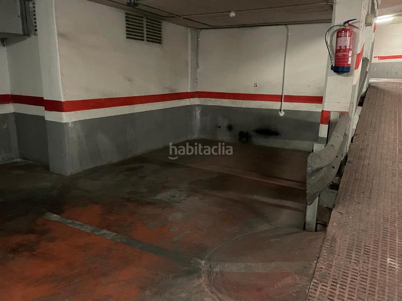 Foto 6444c754-4323-495e-8d0a-51f5e77fd88b. Parking coche en carrer de l'escultor llimona 4 en Barcelona