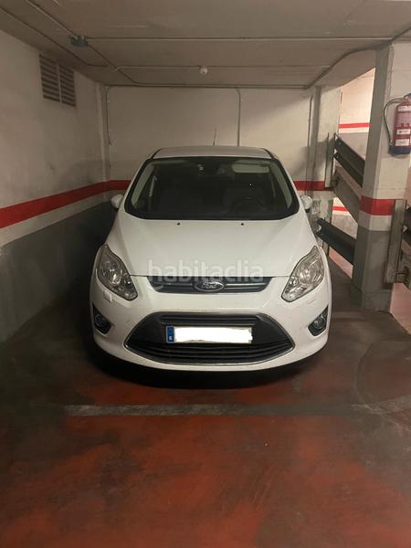 Foto 884f6c61-57c8-4d50-993b-1d7f82ee1b9f. Parking coche en carrer de l'escultor llimona 4 en Barcelona