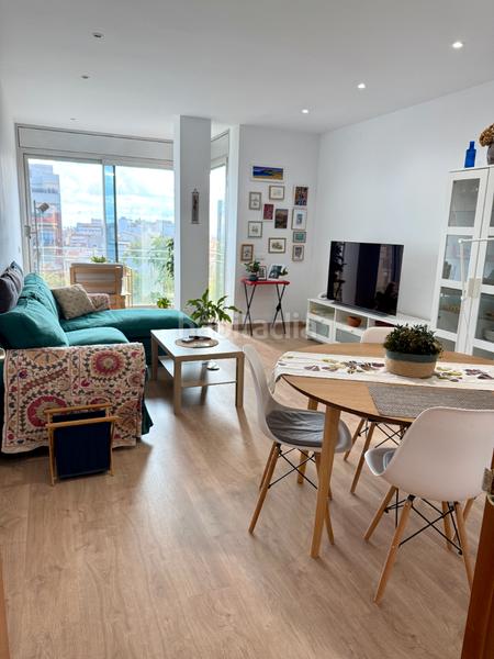 Foto 00aefdc5-940c-4cf2-b020-13c520cf8439. Flat in plaça del Guinardó 11 in Guinardó Barcelona