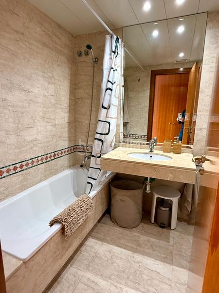 Foto 23e60657-56d0-4aeb-b7ef-f2e185d78f70. Flat in plaça del Guinardó 11 in Guinardó Barcelona