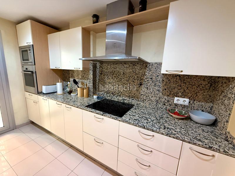 Foto 4af824cd-0e22-4c73-a3df-9b30081e2e24. Flat in plaça del Guinardó 11 in Guinardó Barcelona