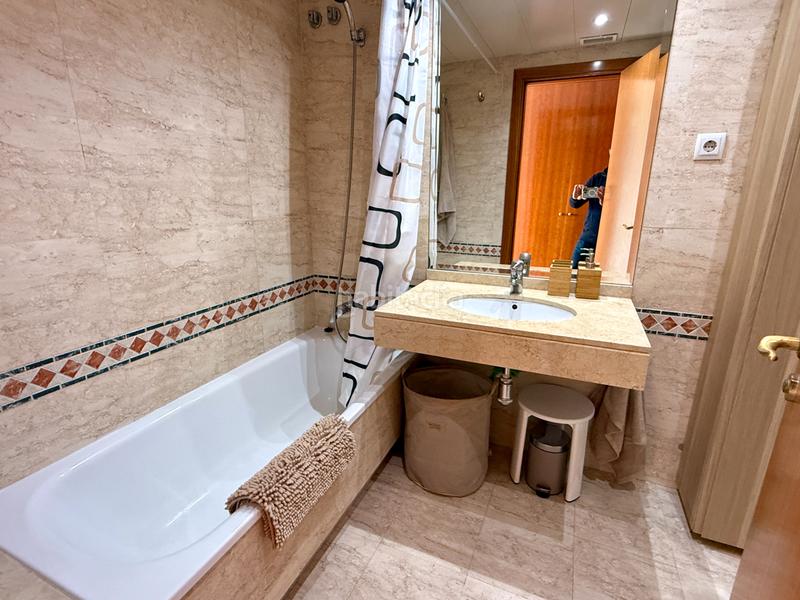 Foto a6766cd6-f3a2-4bfd-b5a1-0237837bb2ac. Flat in plaça del Guinardó 11 in Guinardó Barcelona