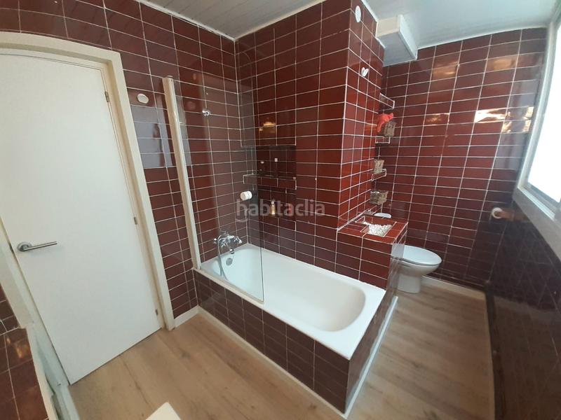 Foto 1271e0ff-d285-431b-9f9a-3cd7096aaf81. Dúplex amb calefacció a La Font d´en Fargues Barcelona