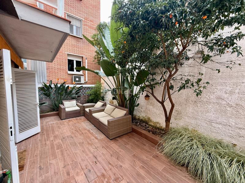 Foto 218989f8-ed7d-485a-a075-442a98fee07c. Dúplex amb calefacció a La Font d´en Fargues Barcelona
