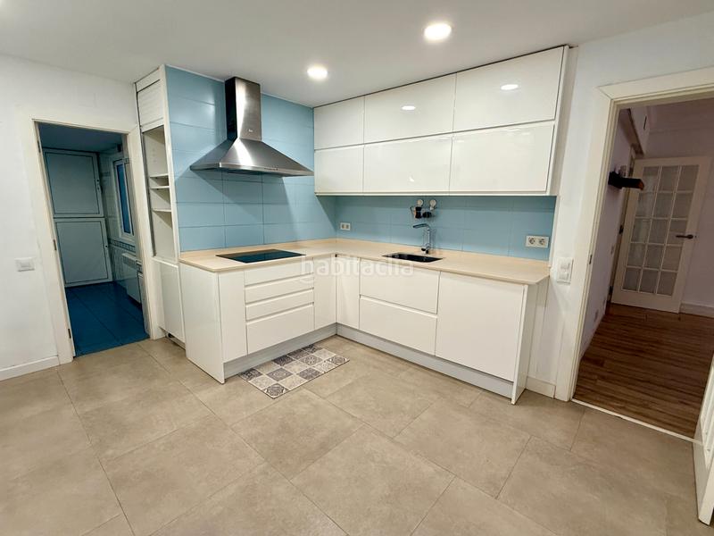 Foto 42fe8ef9-a0e4-436f-b397-dd0aa814f628. Dúplex amb calefacció a La Font d´en Fargues Barcelona