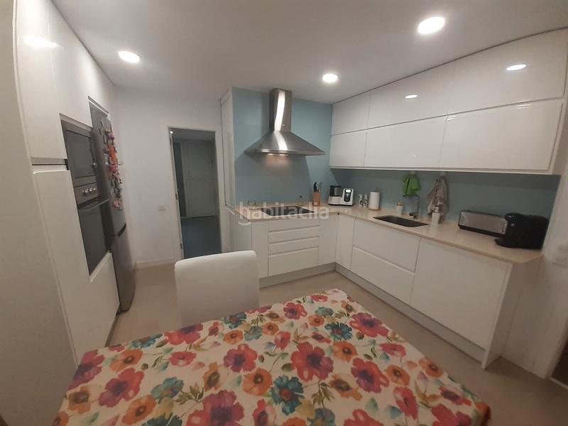 Foto a932db2e-d124-4e7c-ae16-81bbc50a9d01. Dúplex amb calefacció a La Font d´en Fargues Barcelona