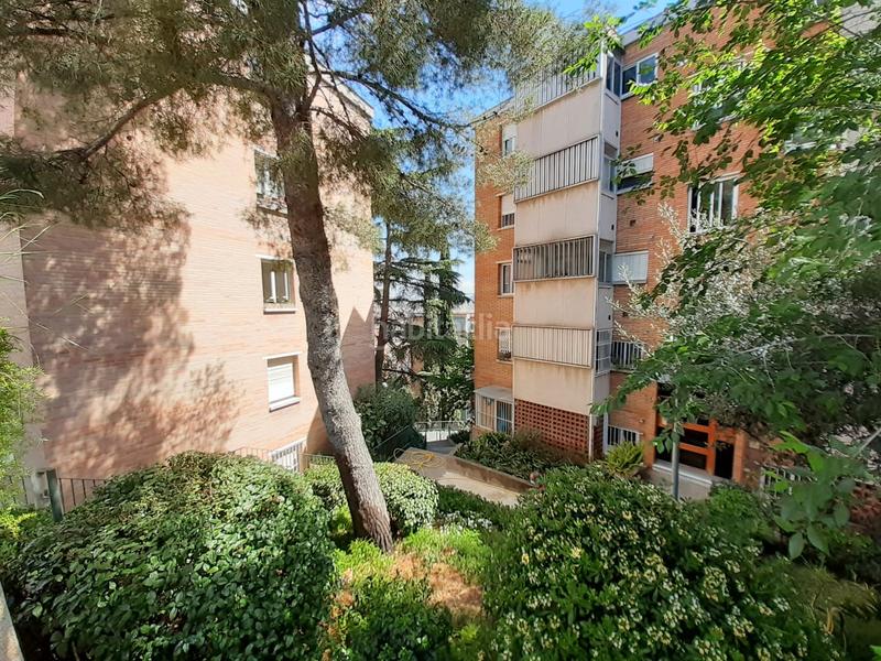 Foto ad029642-909e-49a6-8222-7214de33a3e1. Dúplex amb calefacció a La Font d´en Fargues Barcelona