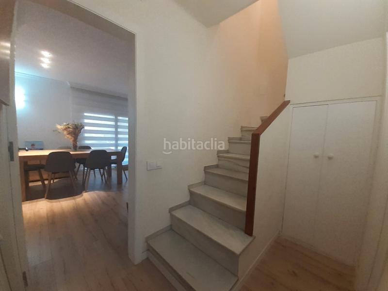 Foto c386b009-6766-4b82-8d08-6e396a6e6957. Dúplex amb calefacció a La Font d´en Fargues Barcelona