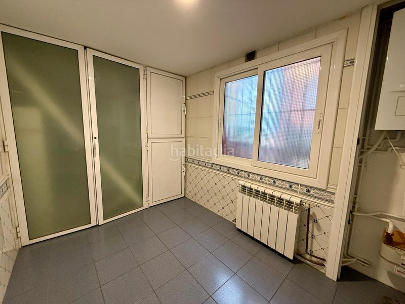 Foto f279155a-6f55-4437-a560-0e6e9ca17e6b. Dúplex amb calefacció a La Font d´en Fargues Barcelona