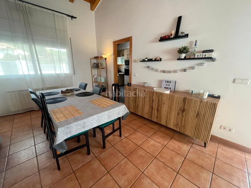Foto 6f119945-f6ec-44f6-b535-d5603583ca34. Chalet avec cheminée chauffage parking dans Querol