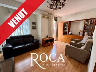 Pis  Passeig maragall. �piso alto (4�) con ascensor, exterior y con balc�n!