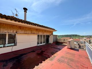 Dachwohnung  Carrer del roser 62. ¡atico de 100m2 + 60m2 de terraza! vistas espectaculares. sin ve