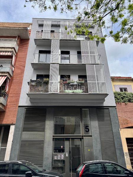 Foto 8b95ed37-0c38-4c95-b152-f303090f81d6. Pis amb calefacció a Can Baró Barcelona