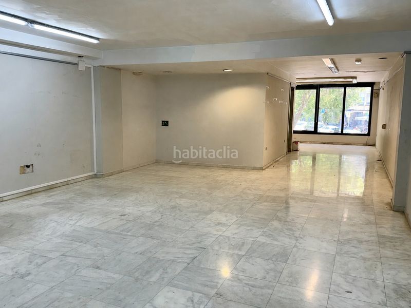 Foto a8bd76e9-564d-4fb2-8b1c-c6b33b0409c4. Local comercial a Congrés - Indians Barcelona