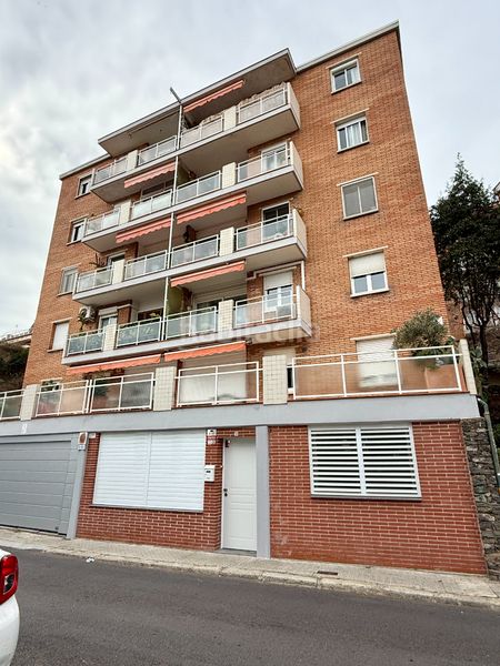 Foto 22822f35-66a6-4a9a-b2fb-a7aac36f3af8. Local comercial amb calefacció a La Font d´en Fargues Barcelona