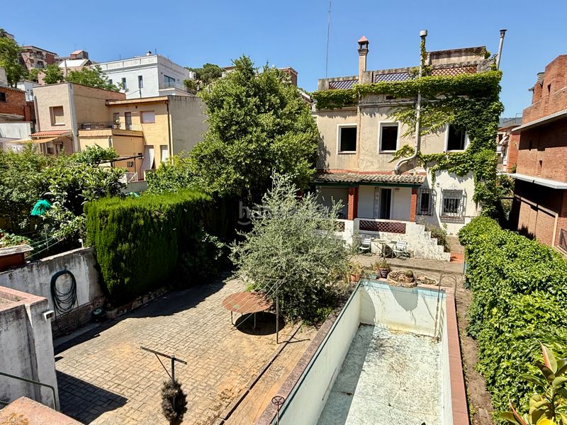 Foto a2e7f0b2-12dd-44ad-bdaa-ebb5cc237942. Xalet amb calefacció aparcament piscina a La Font d´en Fargues Barcelona