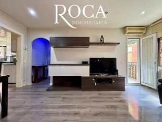 Pis  Carrer d'eduard toda. Piso reformado 100% exterior con much�sima luz, balc�n y tres do