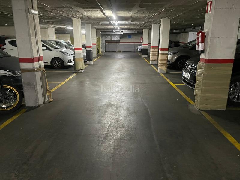 Foto e22c9728-2b5a-465b-89c8-3cb607460a9c. Parking voiture dans carrer de pinar del rio 51 dans Barcelona