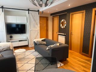 Pis  Kale nagusia. Coqueta vivienda de 57m2 útiles, dispone de dos dormitorios, sal