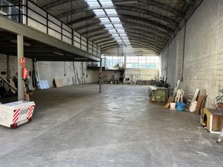 Location Bâtiment à usage industriel  Eziago poligonoa. Se ofrece nave industrial en hernani, 500m2 construidos mas 100m