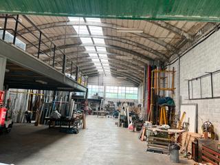 Lloguer Nau industrial  Eziago poligonoa. Se ofrece nave industrial en hernani, 500m2 construidos mas 100m