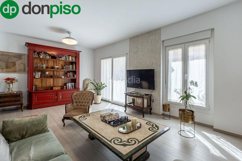 Foto a9e022f4-87ac-4ba3-a834-fea1ec484afc. Etagenwohnung mit heizung in Camino de Ronda Granada