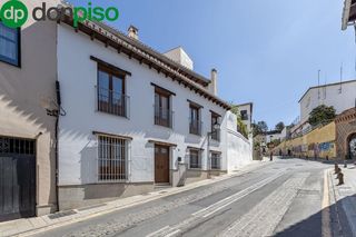 Casa  De san antonio. Calidad en el albayzín