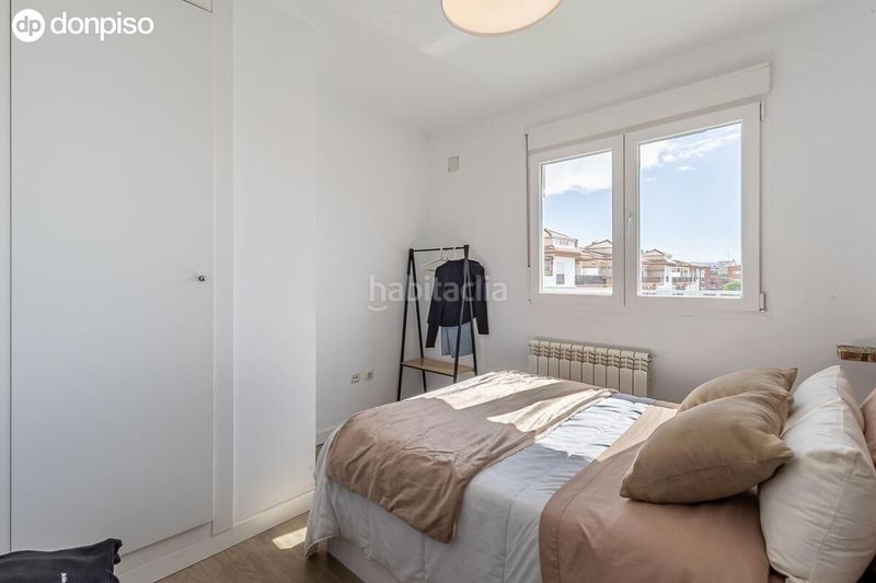 Foto 4d5a9f5f-4844-41b3-a5ed-2641ae8f58f6. Àtic a calle calle torrente ballester 3 a Santa Fe