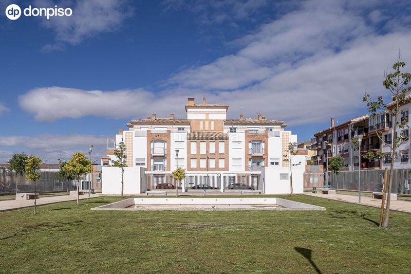 Foto b0a3199a-2b7b-4b20-84d7-11f567e333bc. Àtic a calle calle torrente ballester 3 a Santa Fe