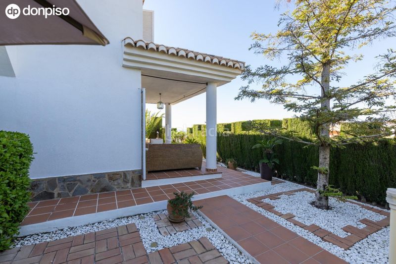 Foto 4349e8de-83b4-4ebb-93b7-27a6f625f09a. Xalet a calle calle cosmos 46 a Barrio de la Vega Monachil